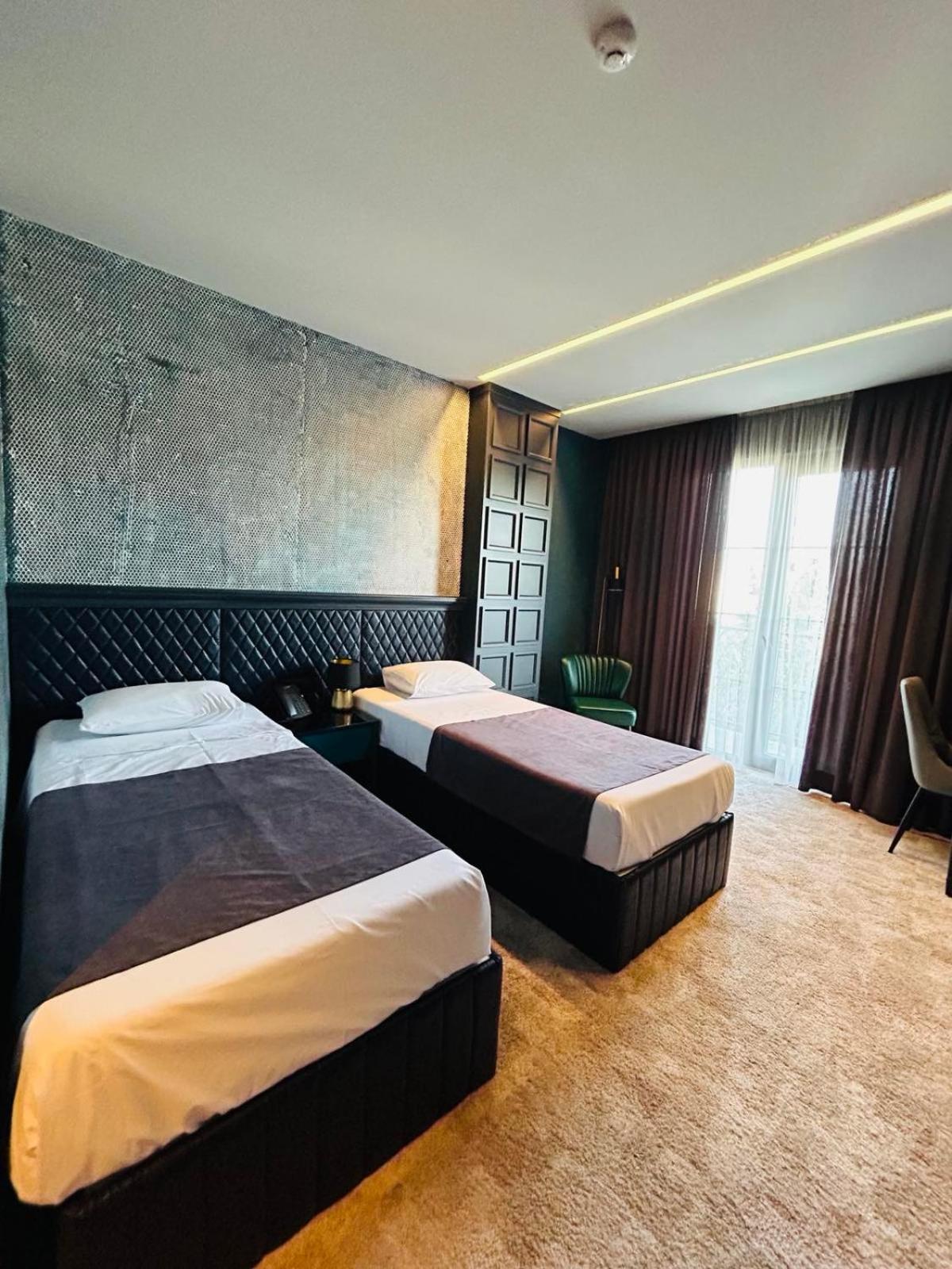 Solomon Hotel Kutaisi Bagian luar foto