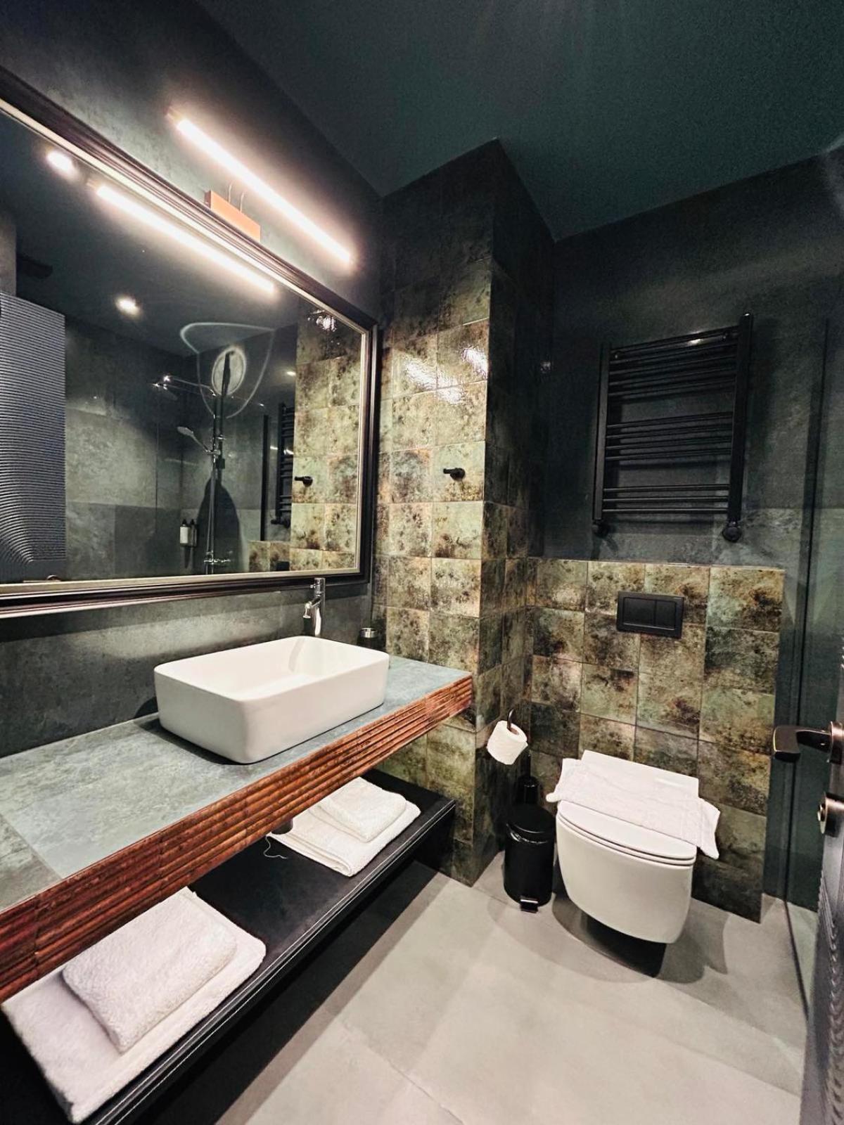 Solomon Hotel Kutaisi Bagian luar foto