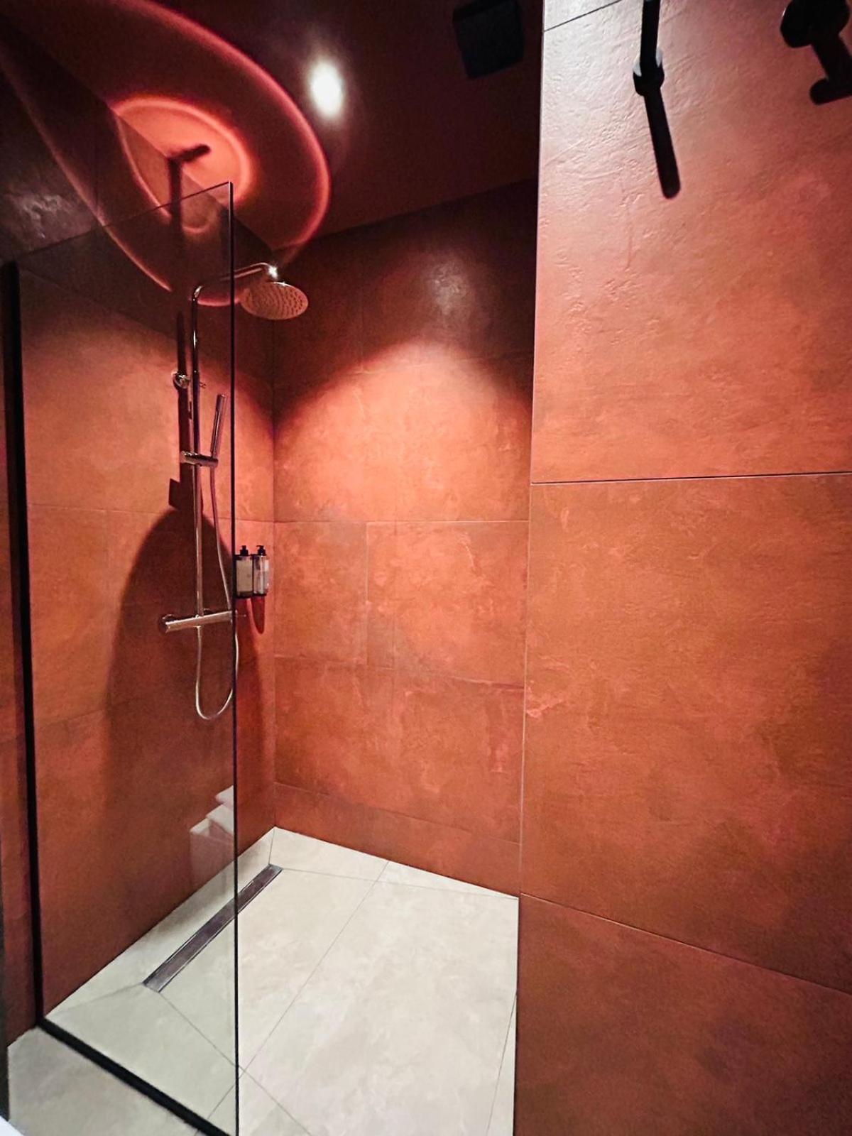Solomon Hotel Kutaisi Bagian luar foto