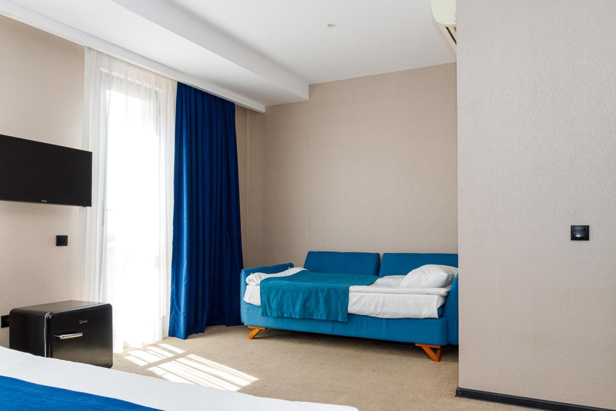 Solomon Hotel Kutaisi Bagian luar foto