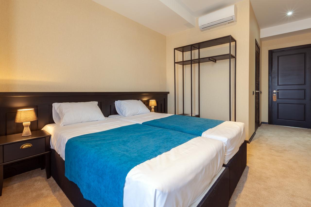 Solomon Hotel Kutaisi Bagian luar foto